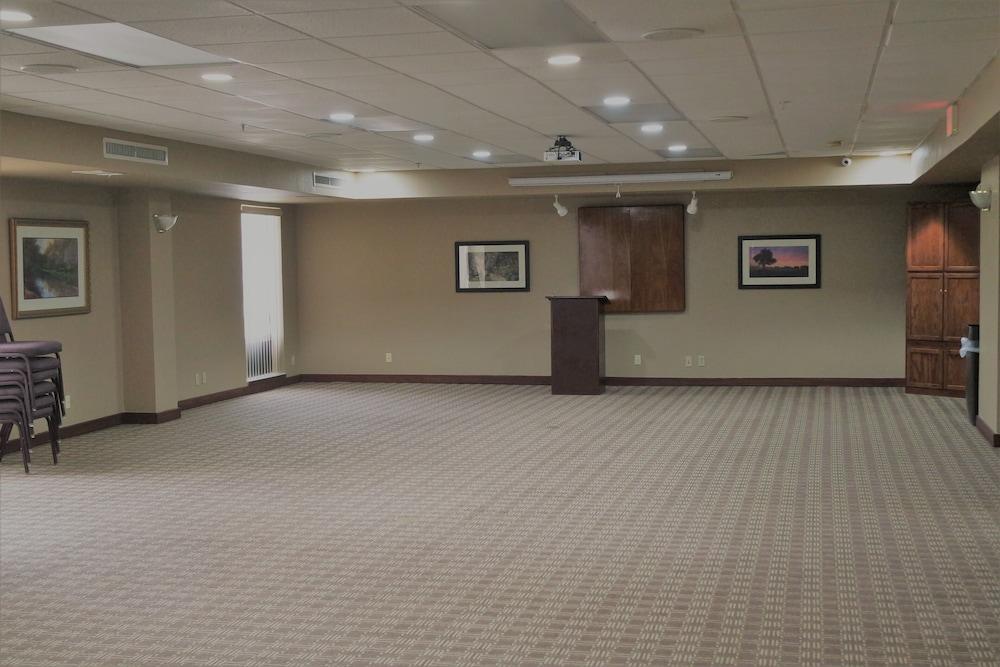 Ardmore Inn & Suites Ardmore Buitenkant foto