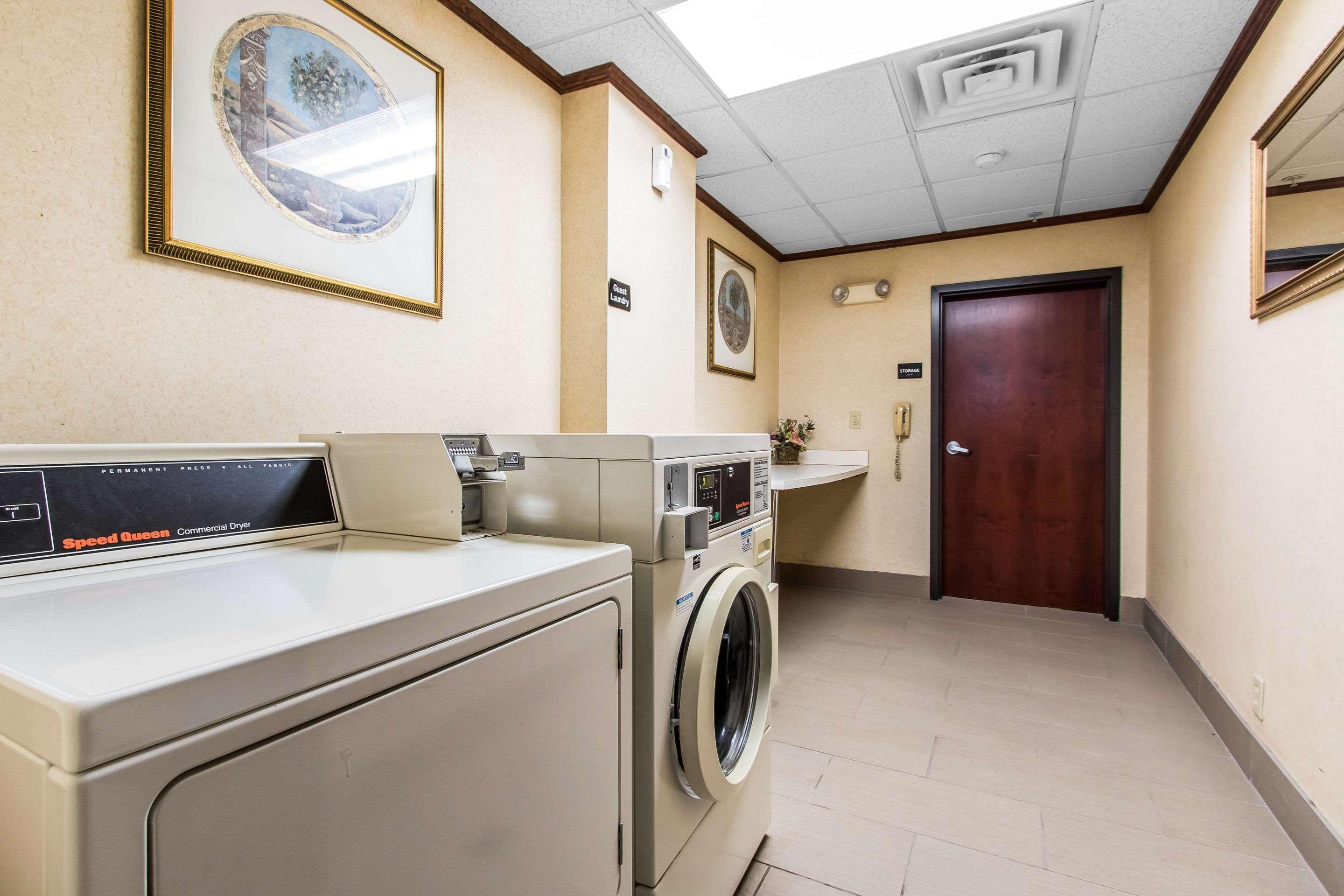 Ardmore Inn & Suites Ardmore Buitenkant foto