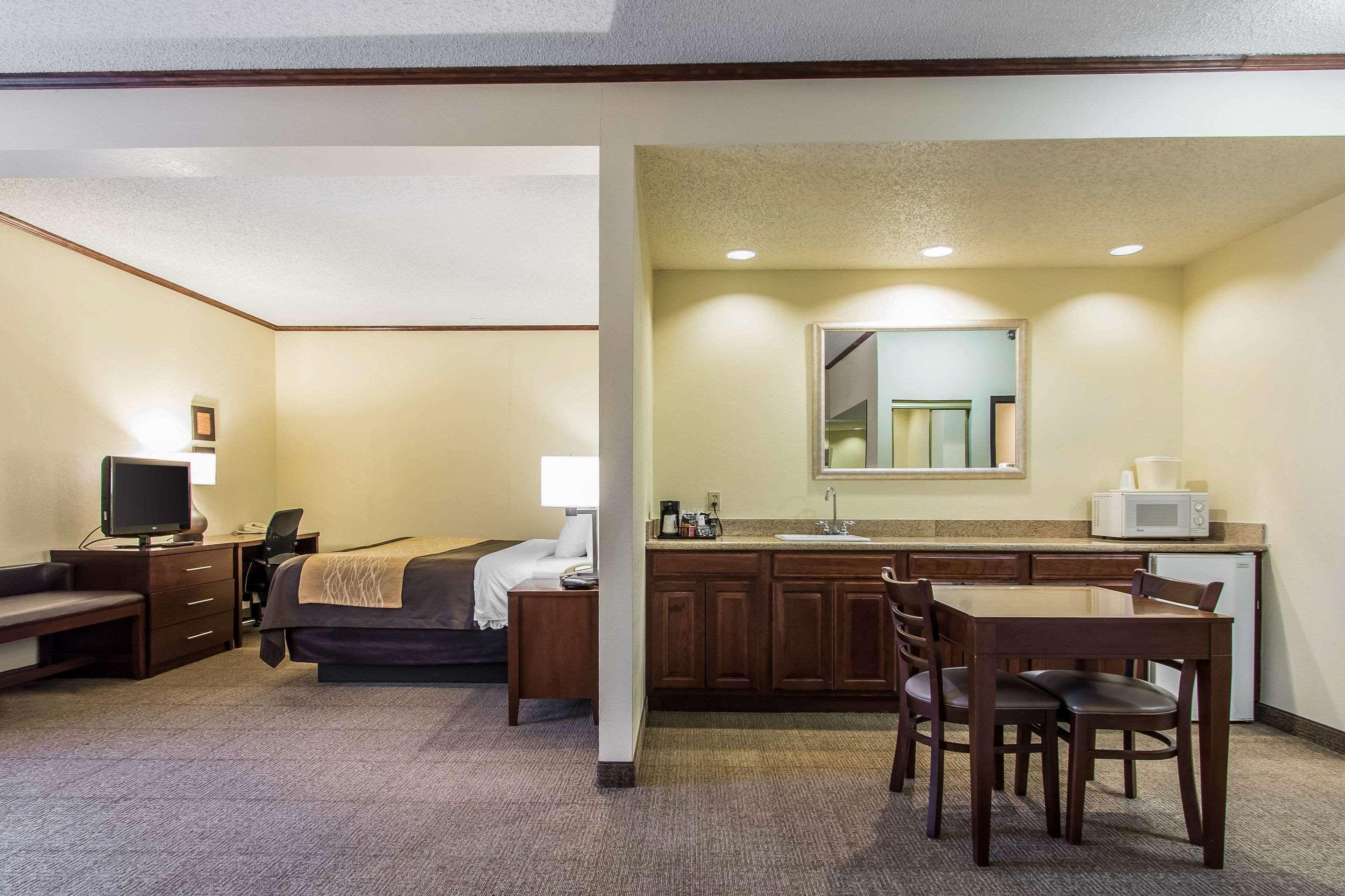 Ardmore Inn & Suites Ardmore Buitenkant foto